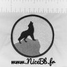 Motif de broderie "Ecusson loup hurlant" 95 x 95 mm