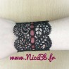 Bracelet large en broderie guipure - noir