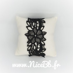 Bracelet large en broderie...