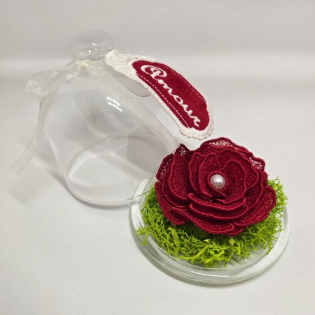 Rose éternelle sous cloche