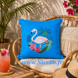 Coussin en coton bleu avec broderie "Flamant rose tropical" - 40x40cm
