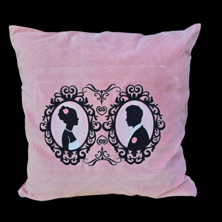 Coussin en velours brodé romantique - 50x50cm