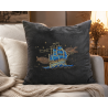 Coussin en velours avec broderie "Bateau magique" - 50x50cm