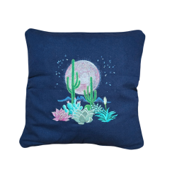 Coussin en coton bleu marine avec broderie "pleine lune dans le désert" - 40x40cm