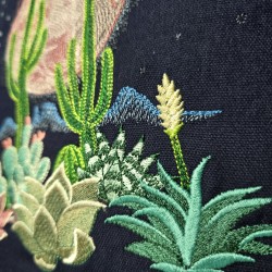 Coussin en coton bleu marine avec broderie "pleine lune dans le désert" - 40x40cm